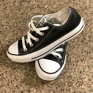 Converse Chuck Taylor All-Star Leather Unisex 4M/6W